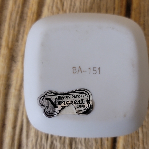 Norcrest porcelain box - Picture 3 of 3